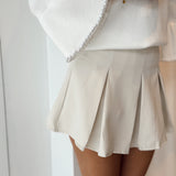 Crème plissé skort