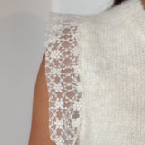 Soft lace debardeur