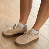 Beige suède sneakers