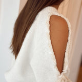 Open shoulder lace pull