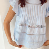 Linen ruffled top blue