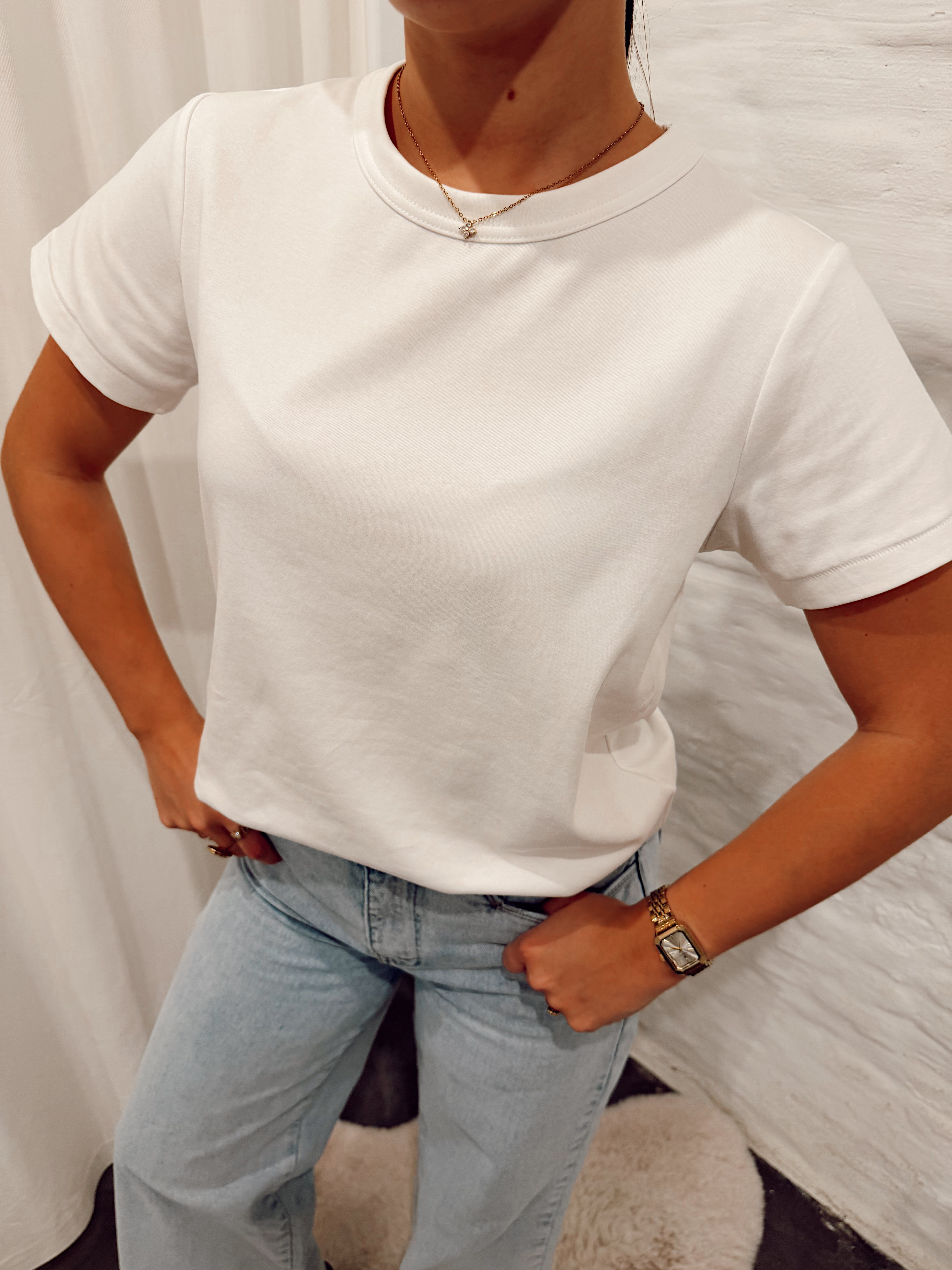 White tee