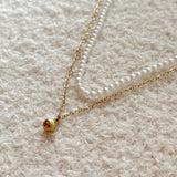 Double layered pearly necklace