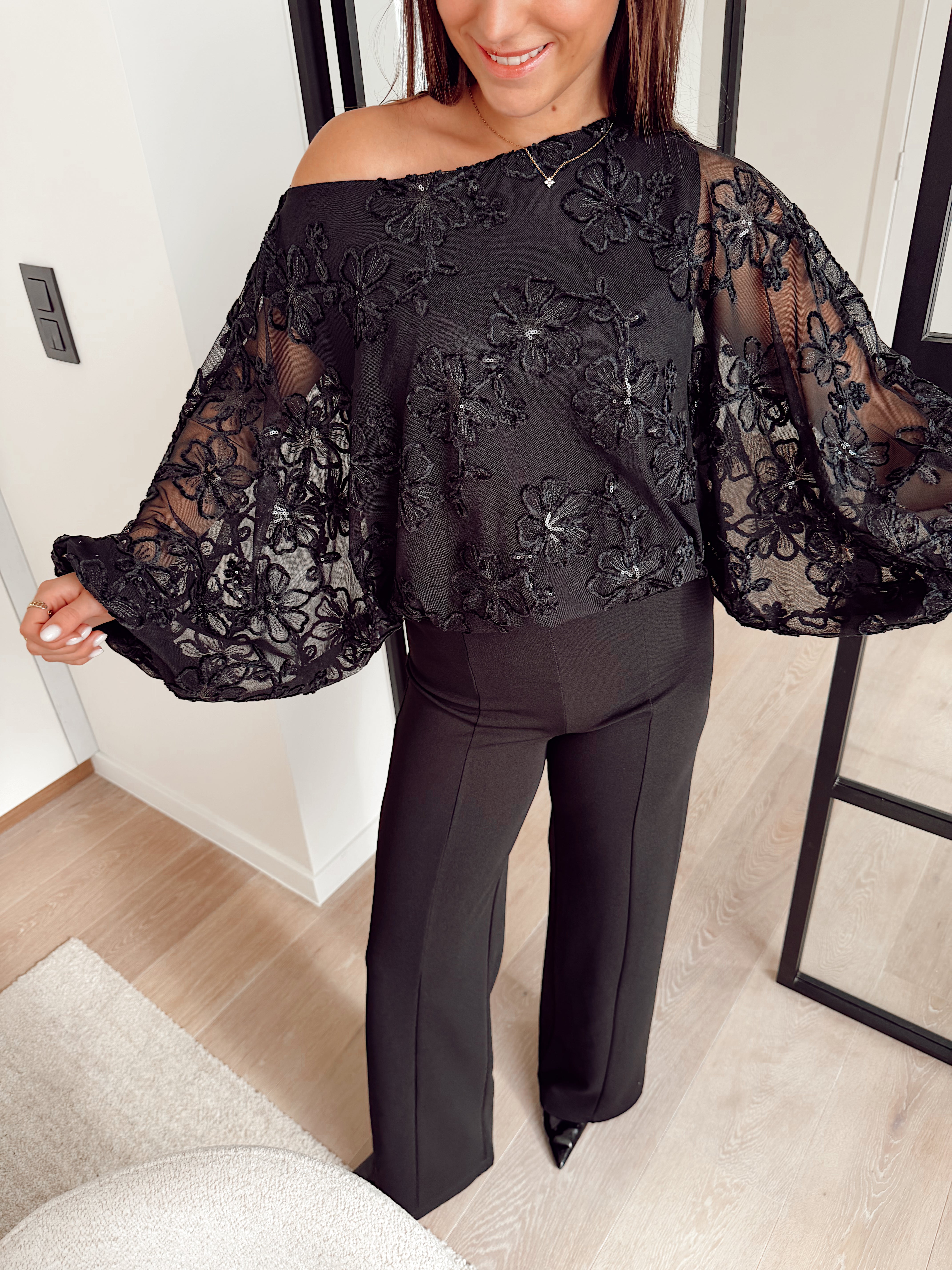Omega blouse black b603