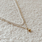 Double layered pearly necklace