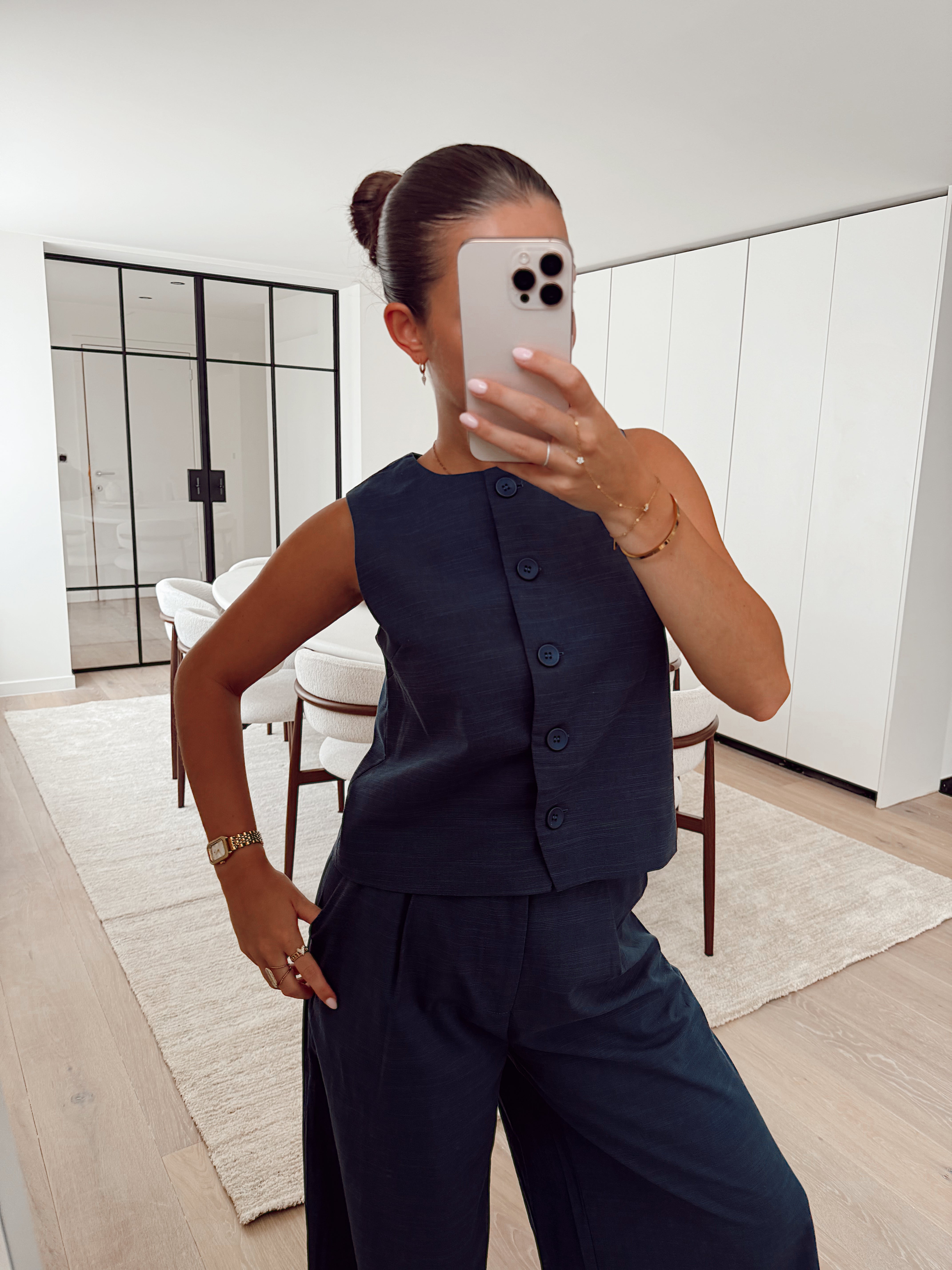 Navy sleeveless blazer T7187