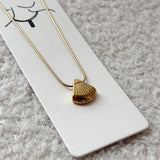 Mini shell necklace